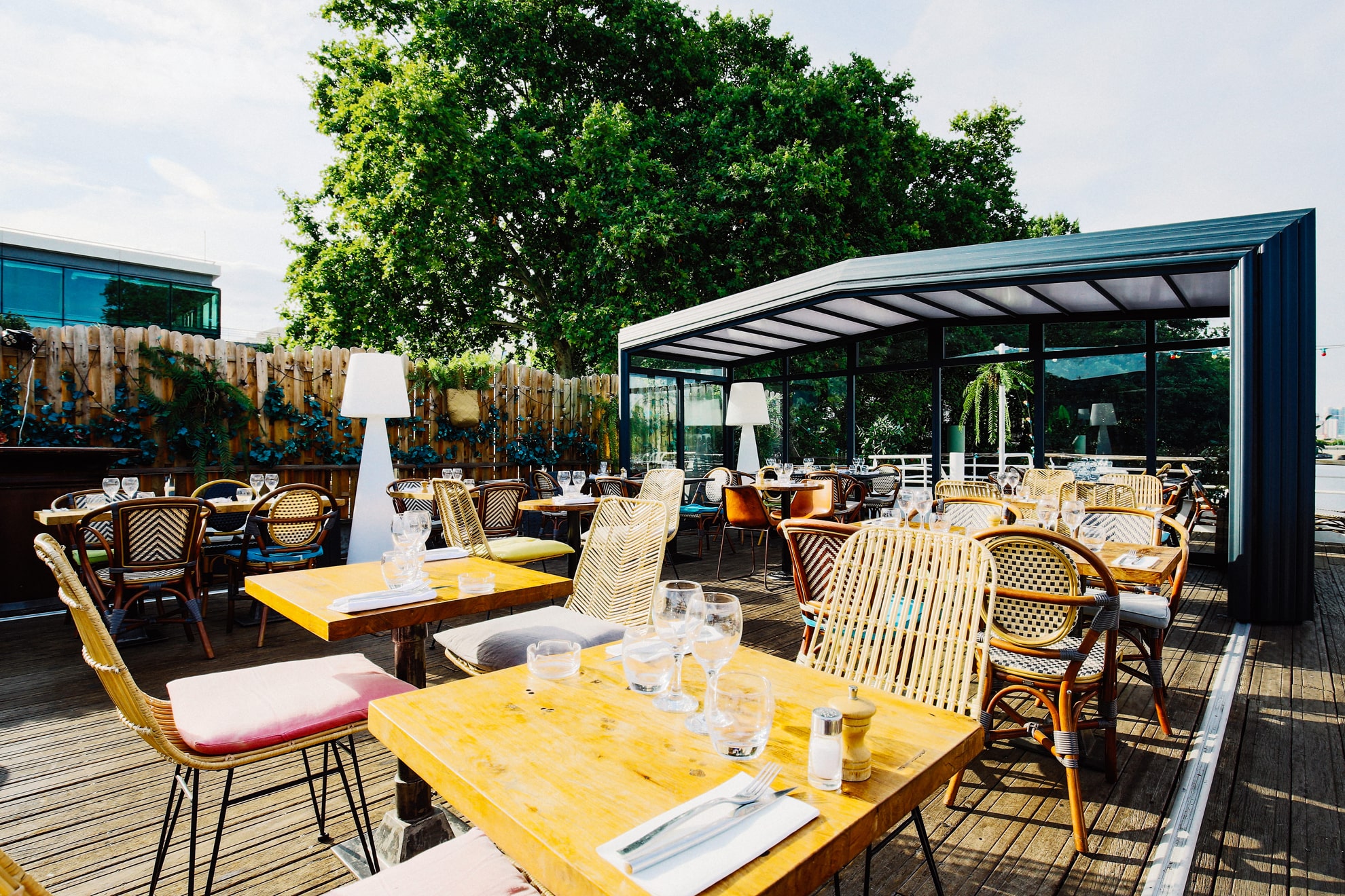 Restaurant Avec Terrasse Couverte En Hiver Et Retractable Ete A Paris Aqua Restaurant - Restaurant Avec Terrasse
