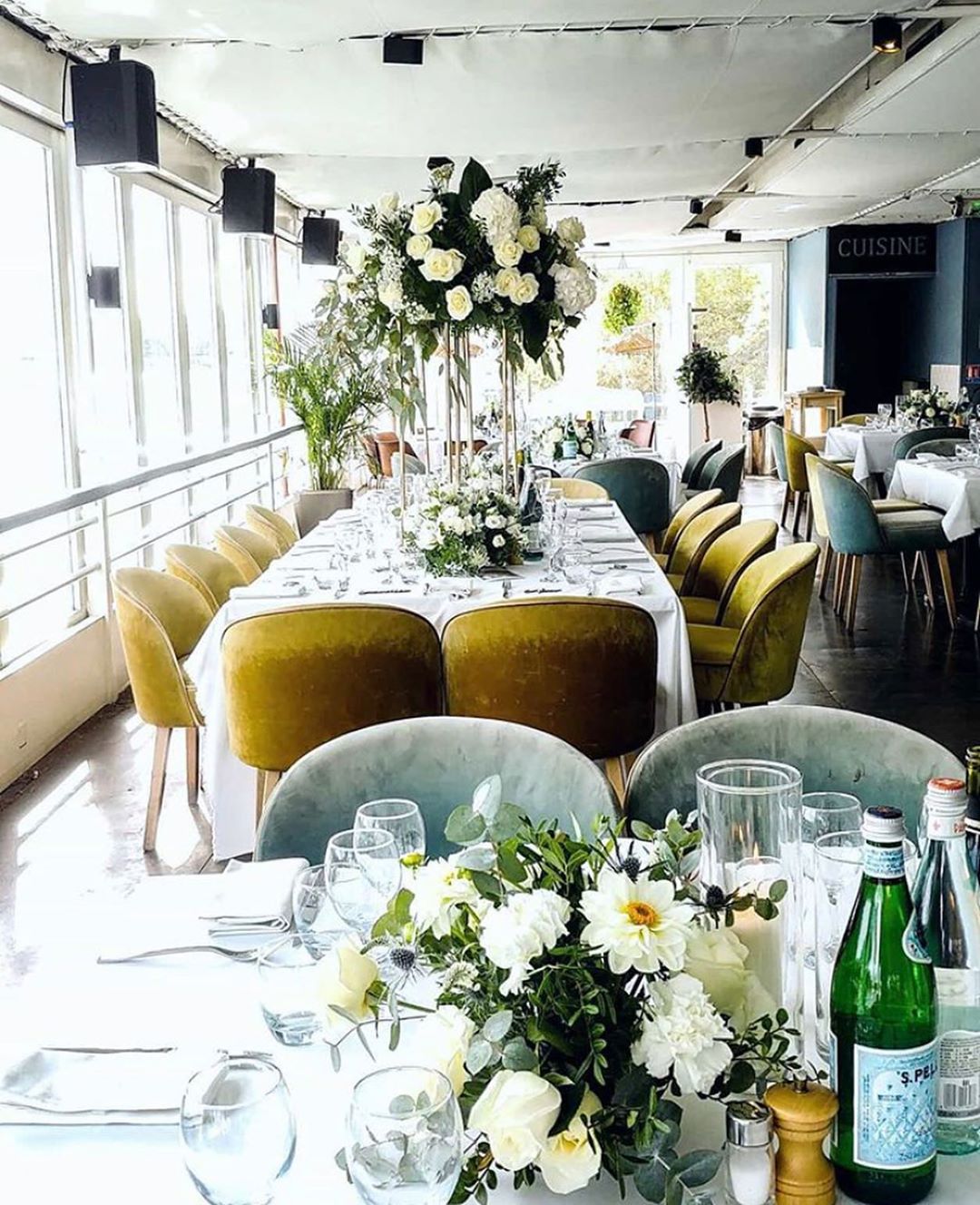 Faire son mariage sur un bateau péniche à Paris